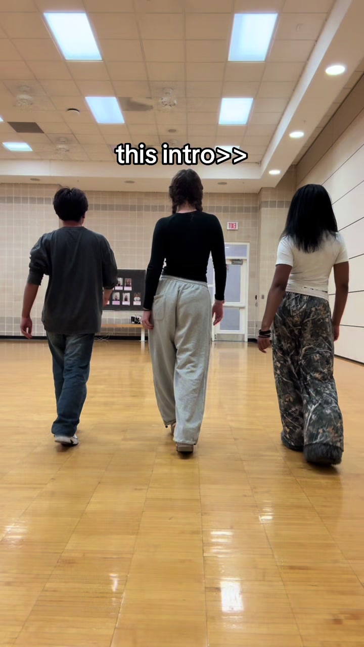 @803 CREW