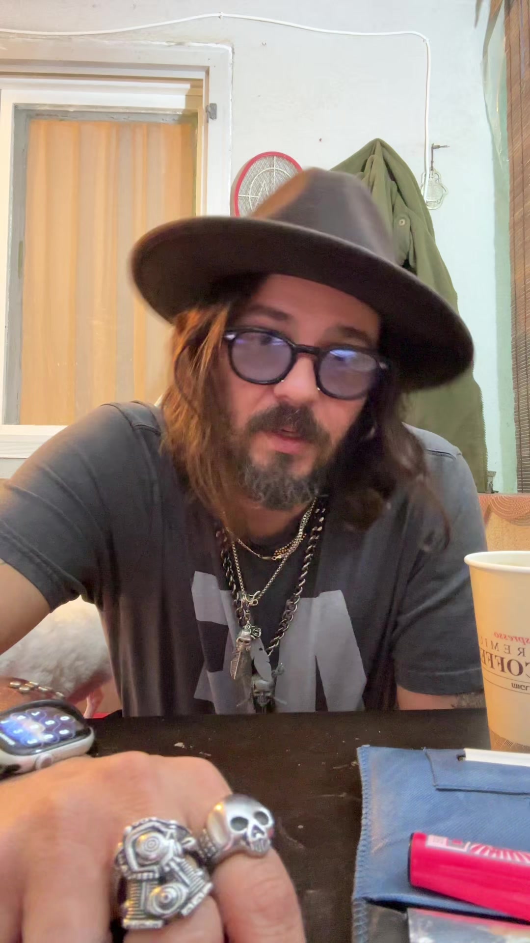 @Hollywoodjohnnydepp