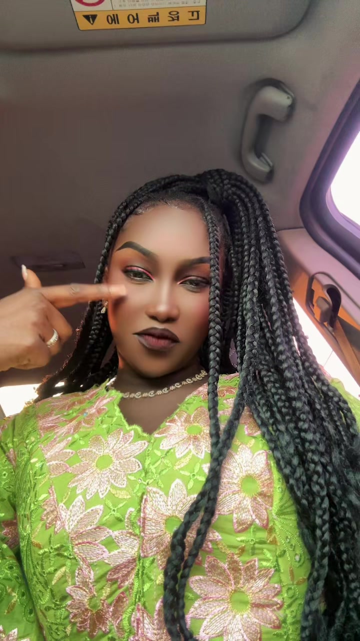 @👑Queen Sona 👸224🇬🇳🇫🇷