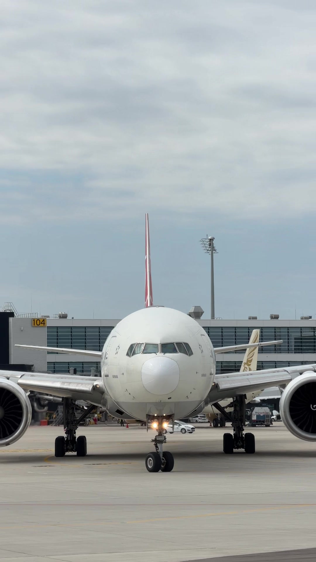 @JazzyFizzleMUC🛩️