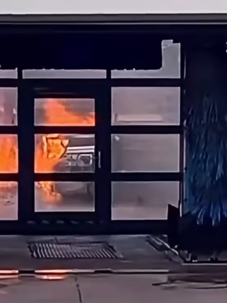 @𝕺𝖕𝖆𝕸𝖆𝖟𝖉𝖆
