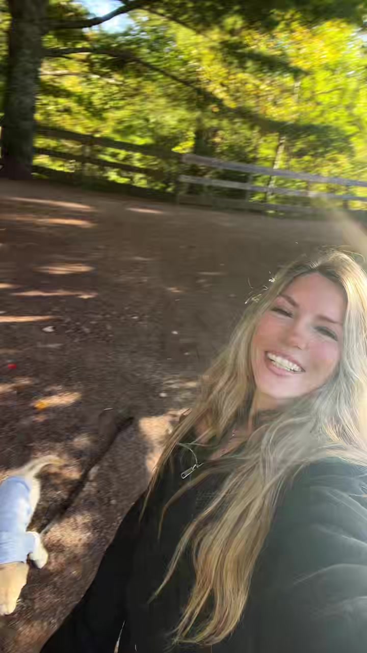 @cryssleb_