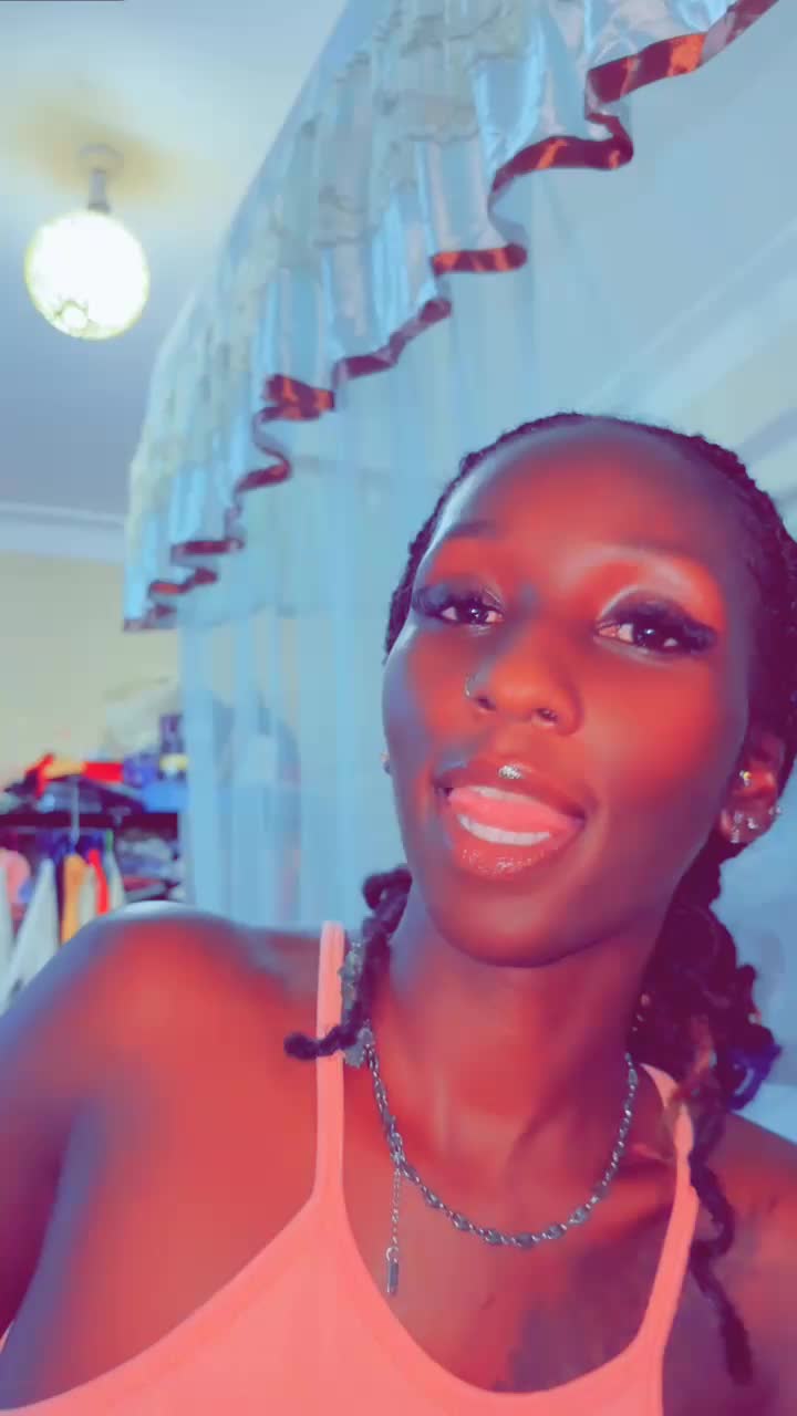 @BlakPea🖤💕