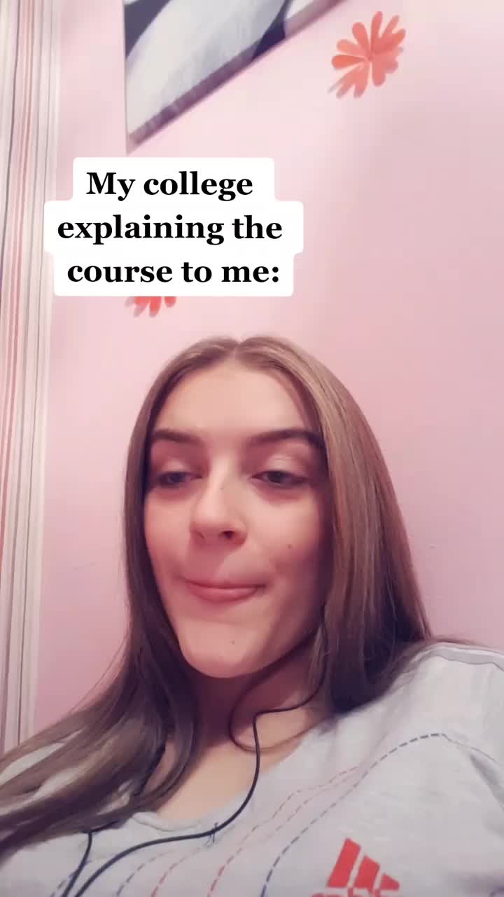 @Ellie🩷