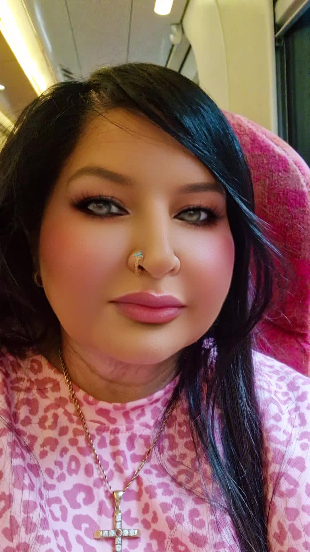 @Suzani💗
