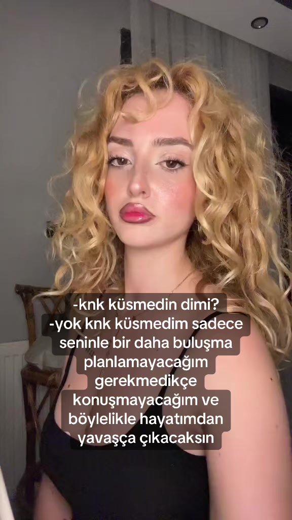 @Ezo Rayit 🪩🌸