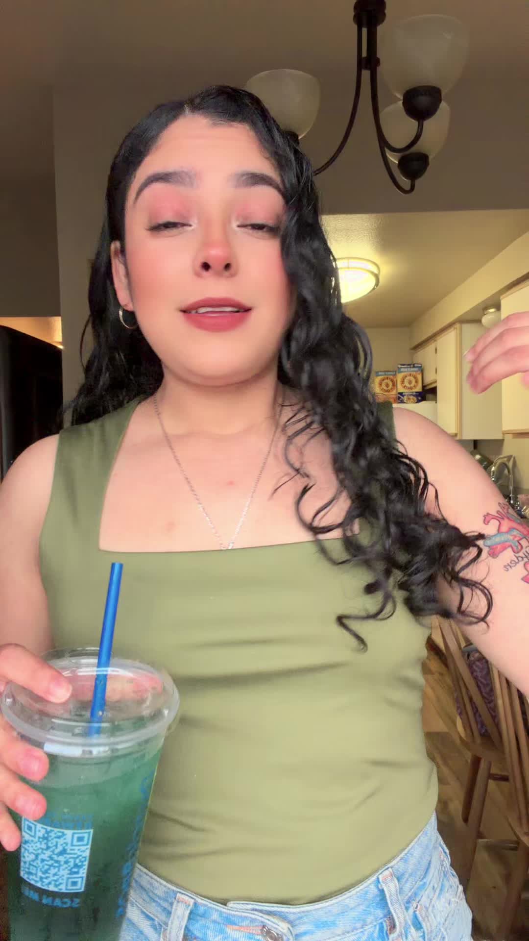 @𝓚𝓪𝓽𝓲𝓪 𝓩𝓪𝓻𝓪𝓽𝓮
