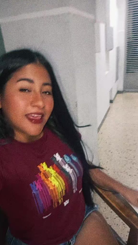 @DanielaPernia