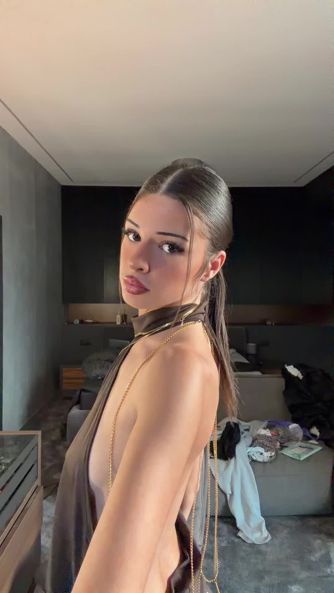 @CL.LSTN