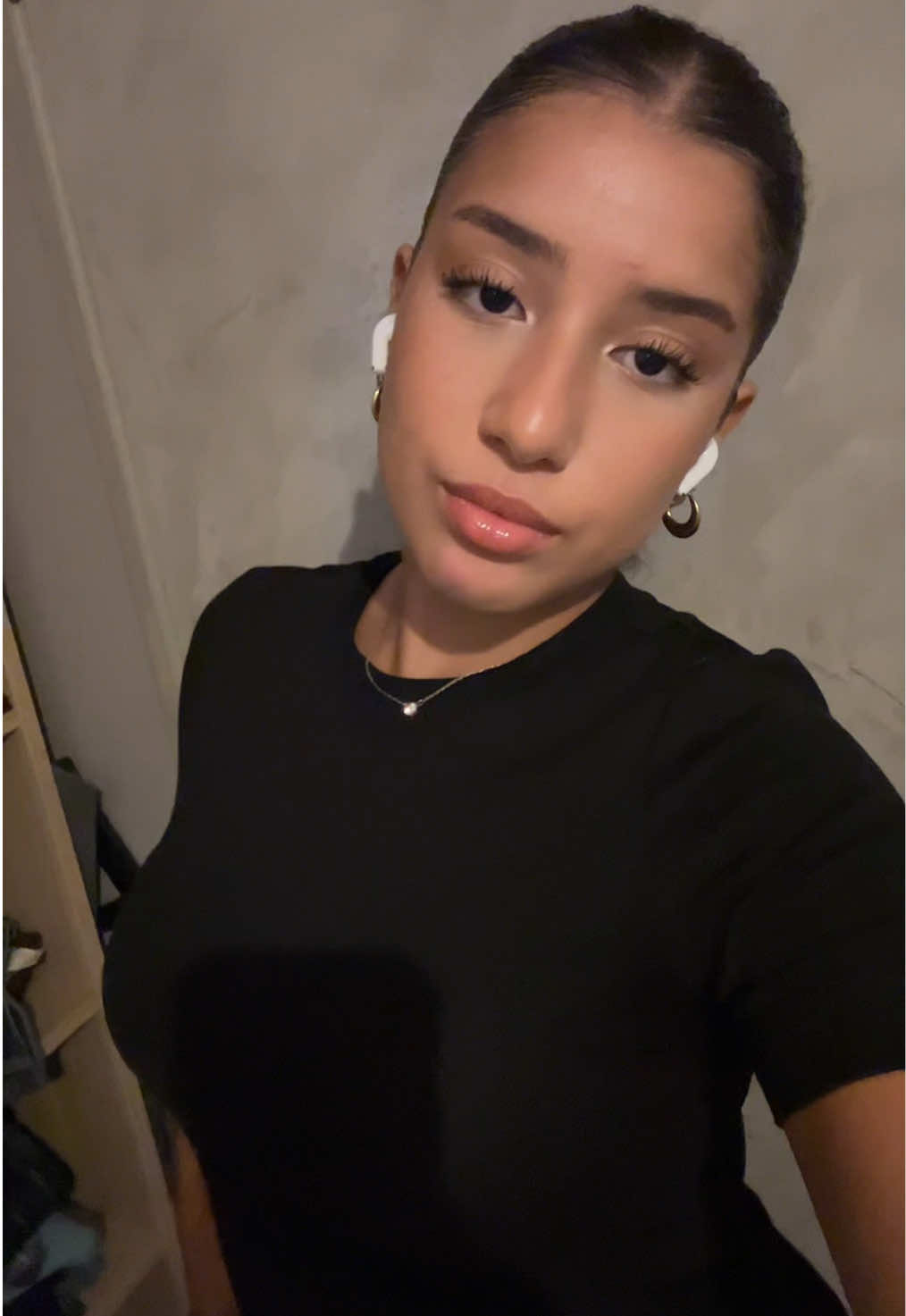 @￴
