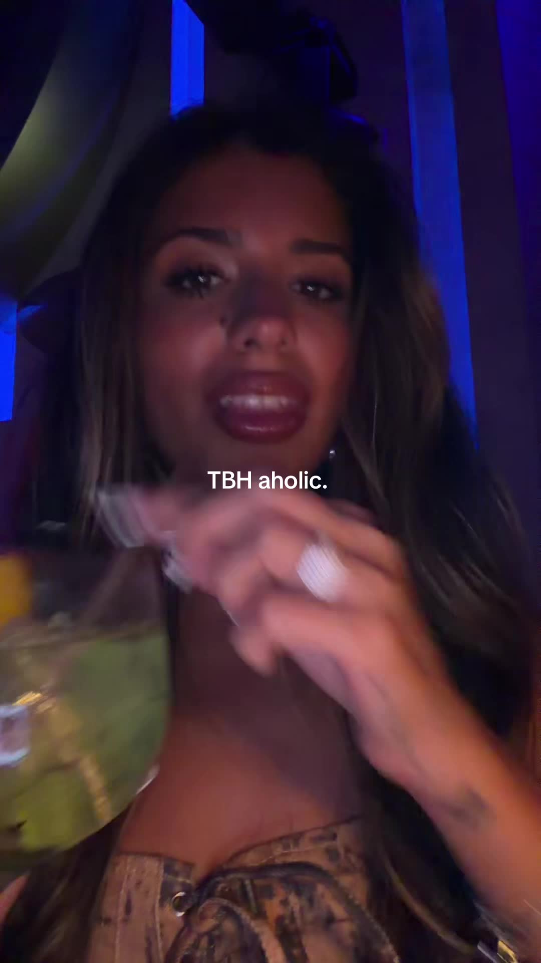 @chloe_elder