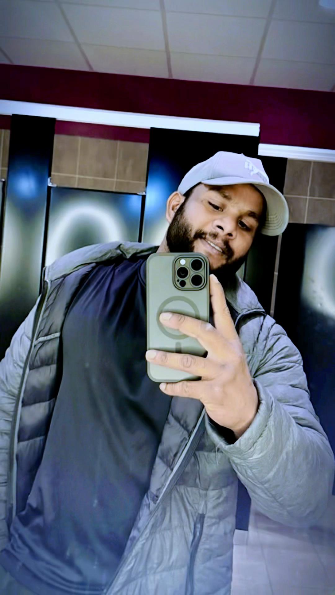 @Beard boy🖤🇨🇦
