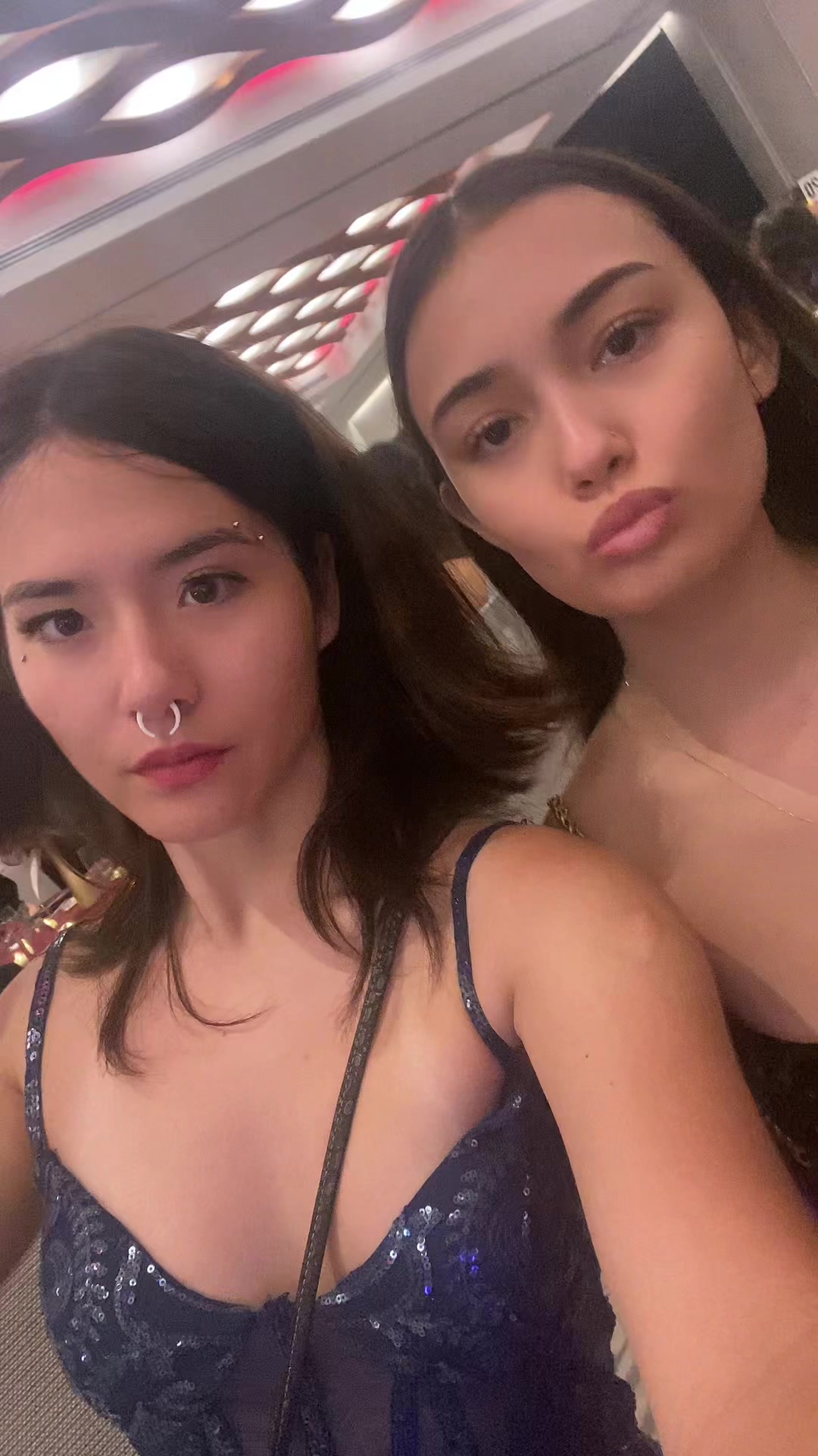 @👀👀