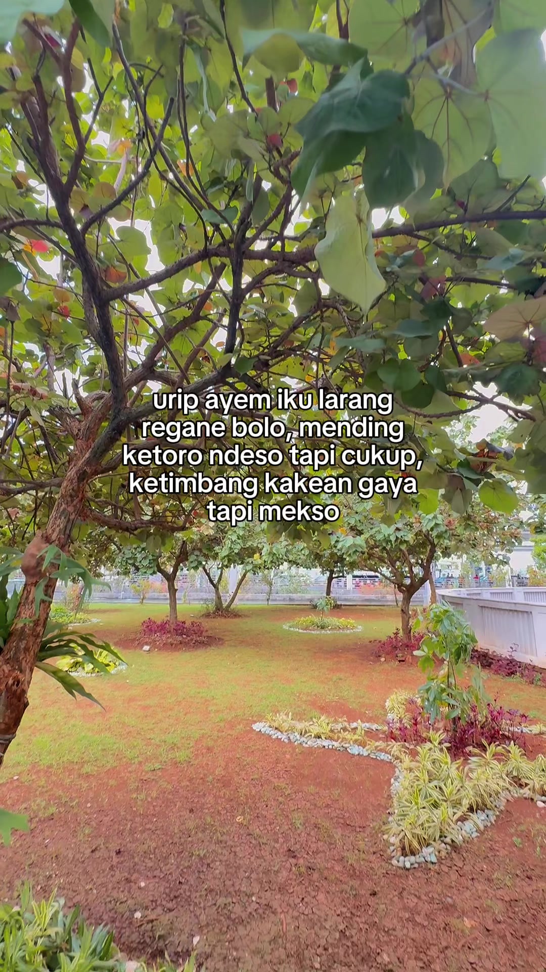 @INDAH ✨