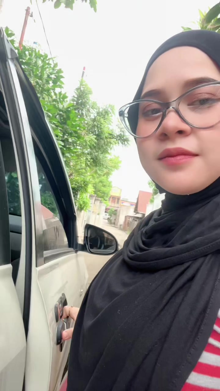 @🕊️ goyang lidah 🫦 🕊️