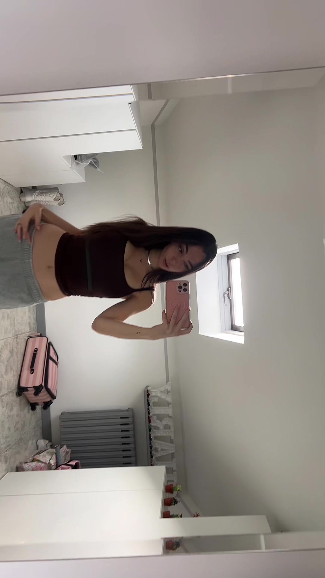 @Charly🦦