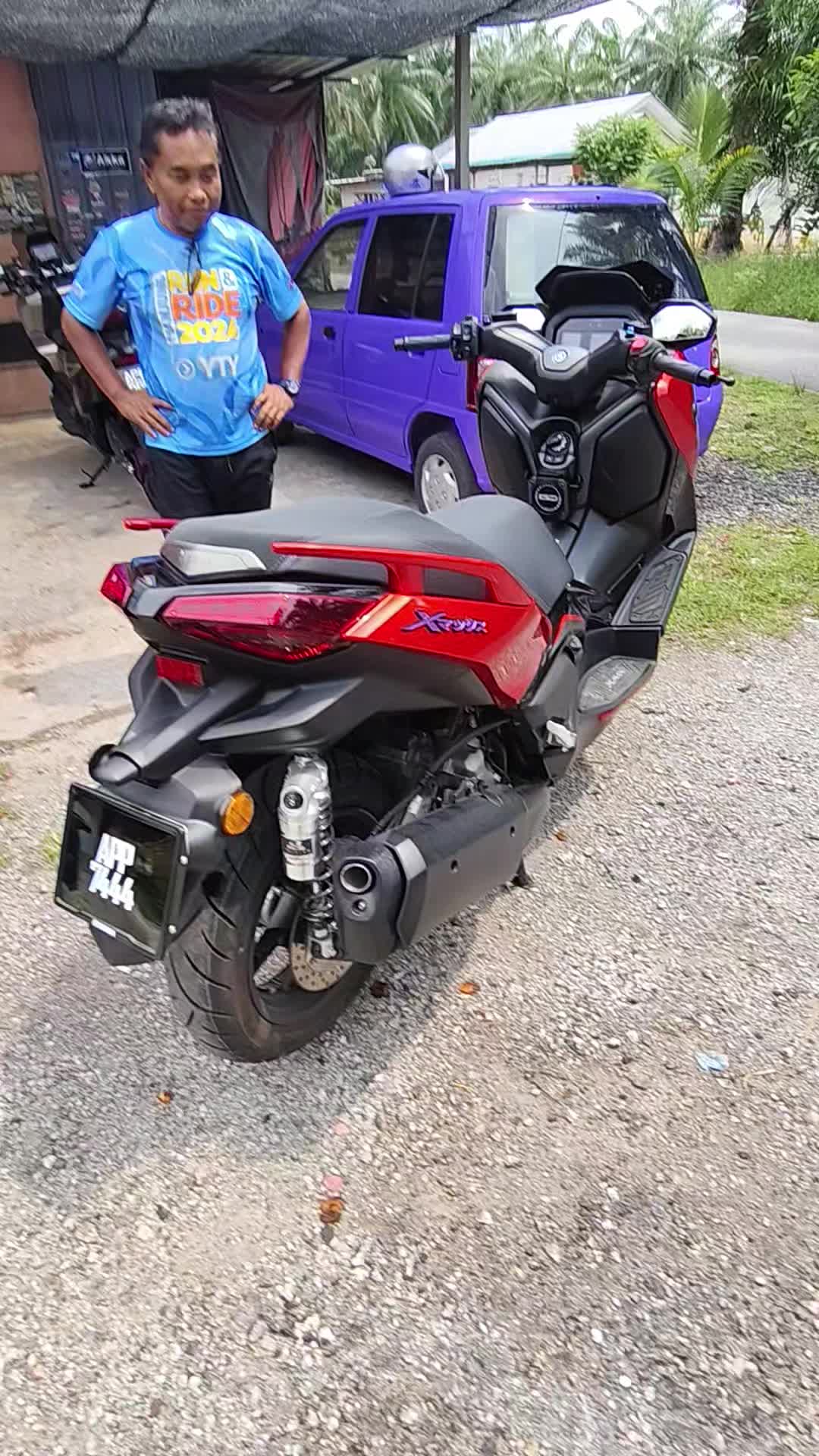 @ahli mesyuarat tingkap
