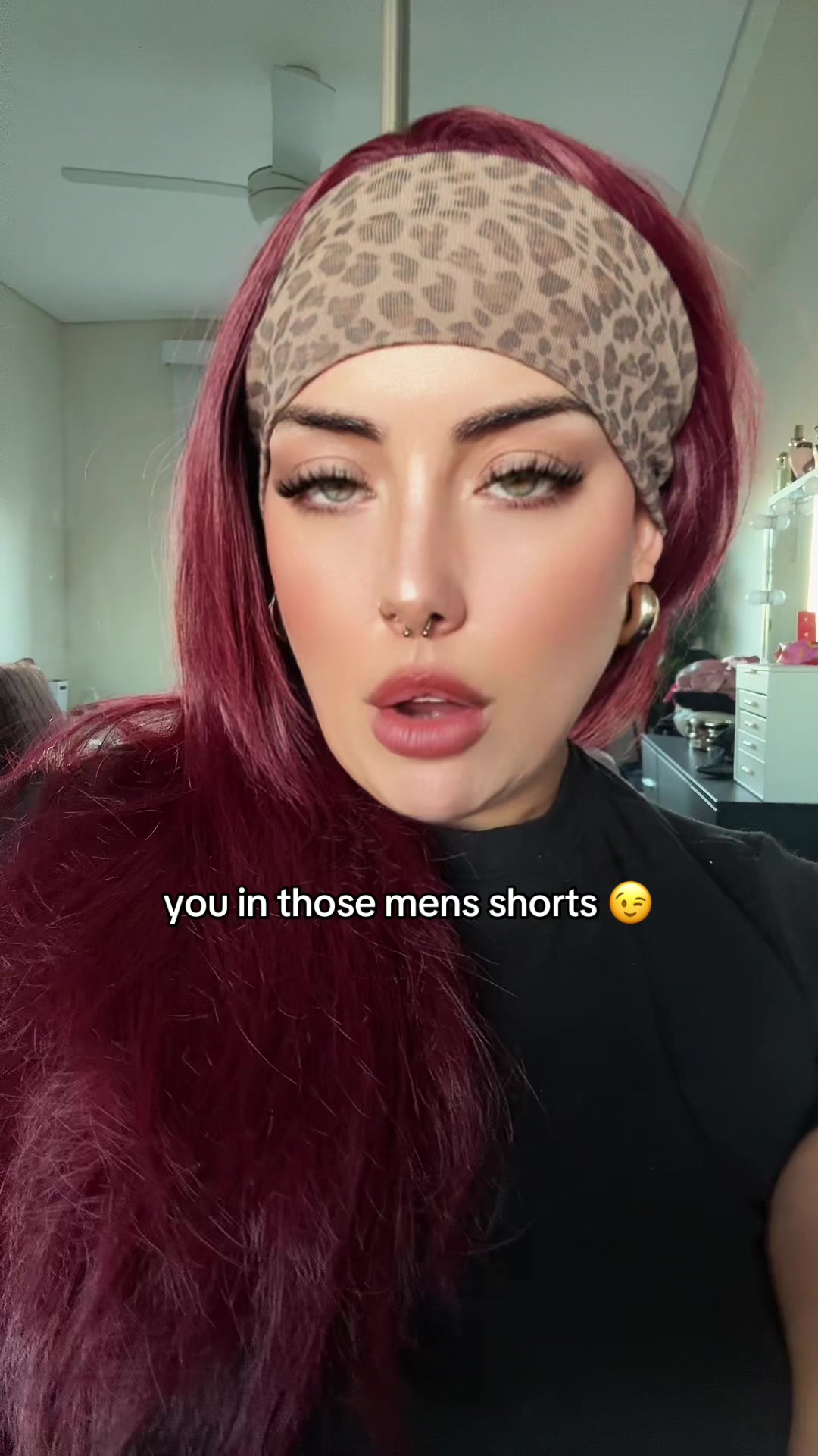 @LEASHBIAN 😈