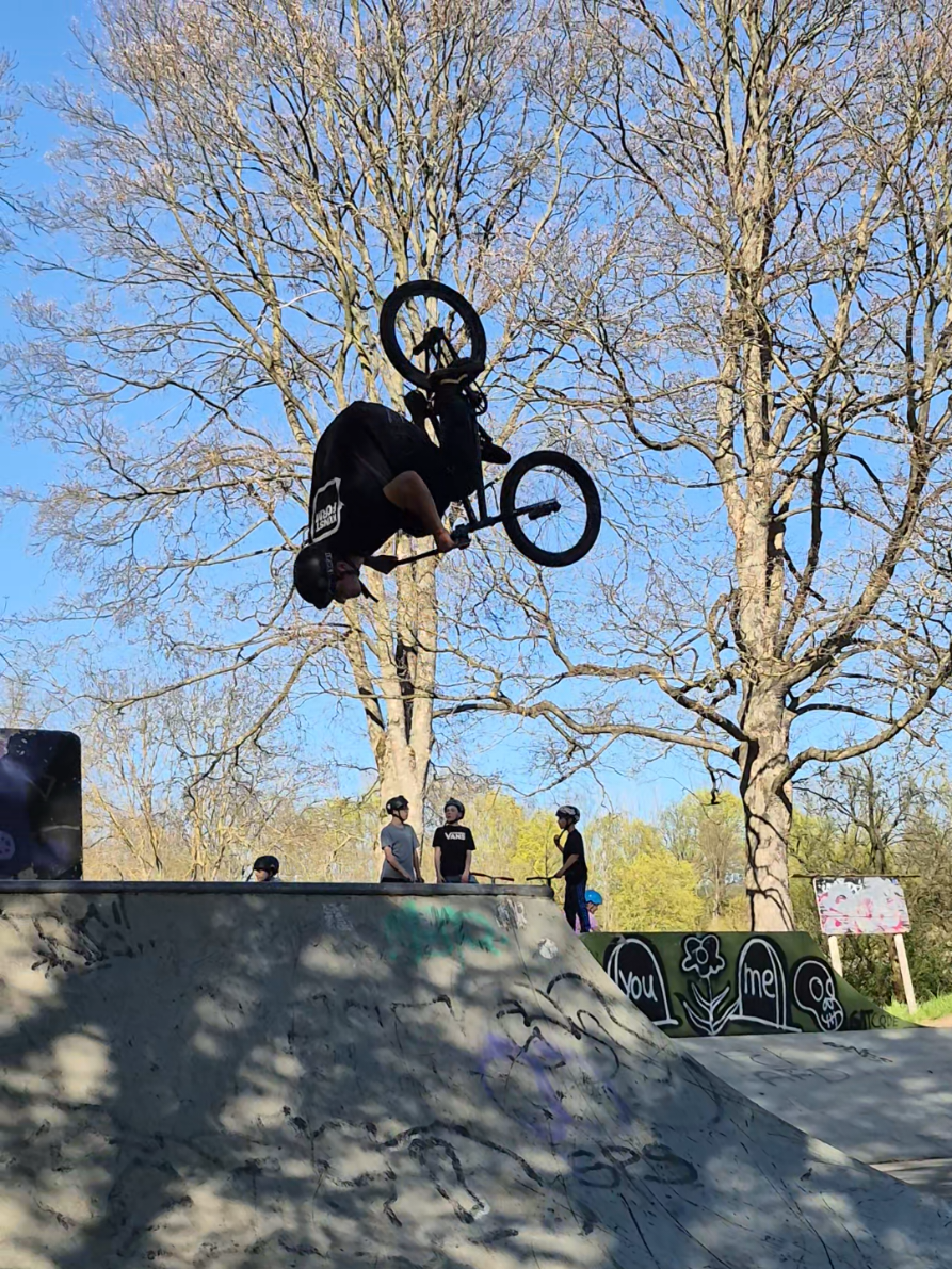 @Ianhawkbmx