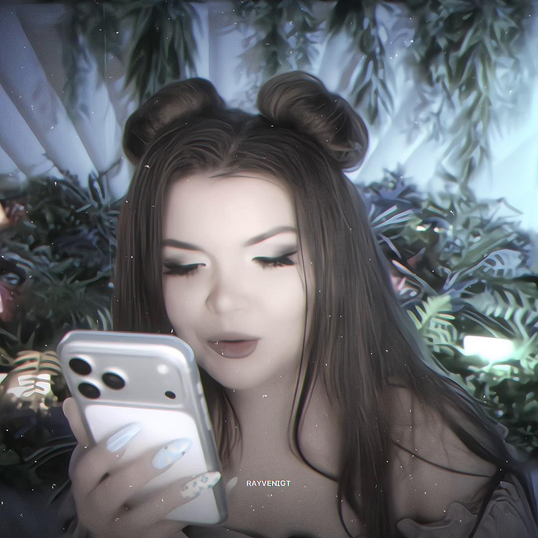 @𝑹𝒂𝒚𝒗𝒆𝒏𝒊𝒈𝒉𝒕