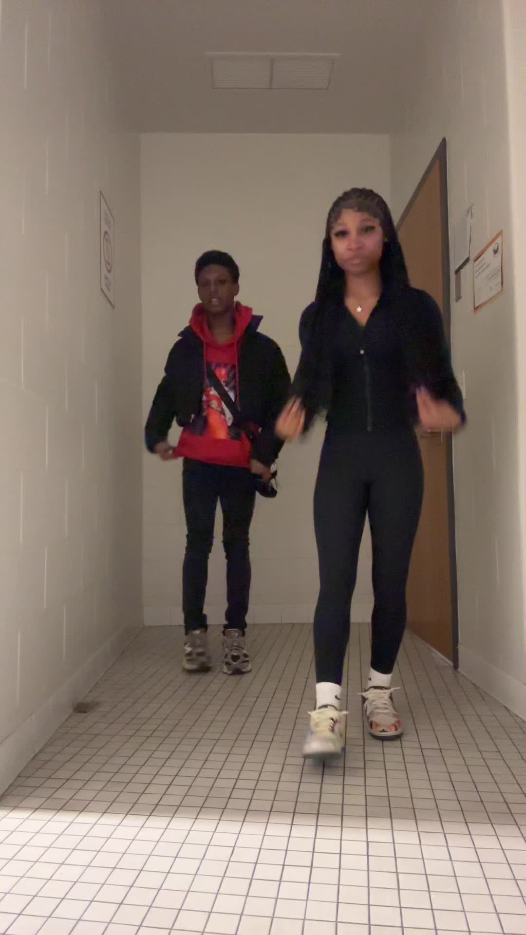 @nique✪
