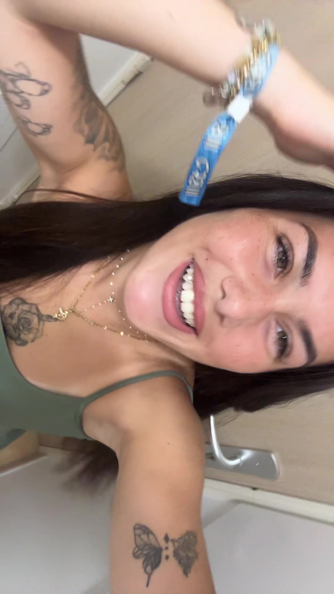 @taniiaa005