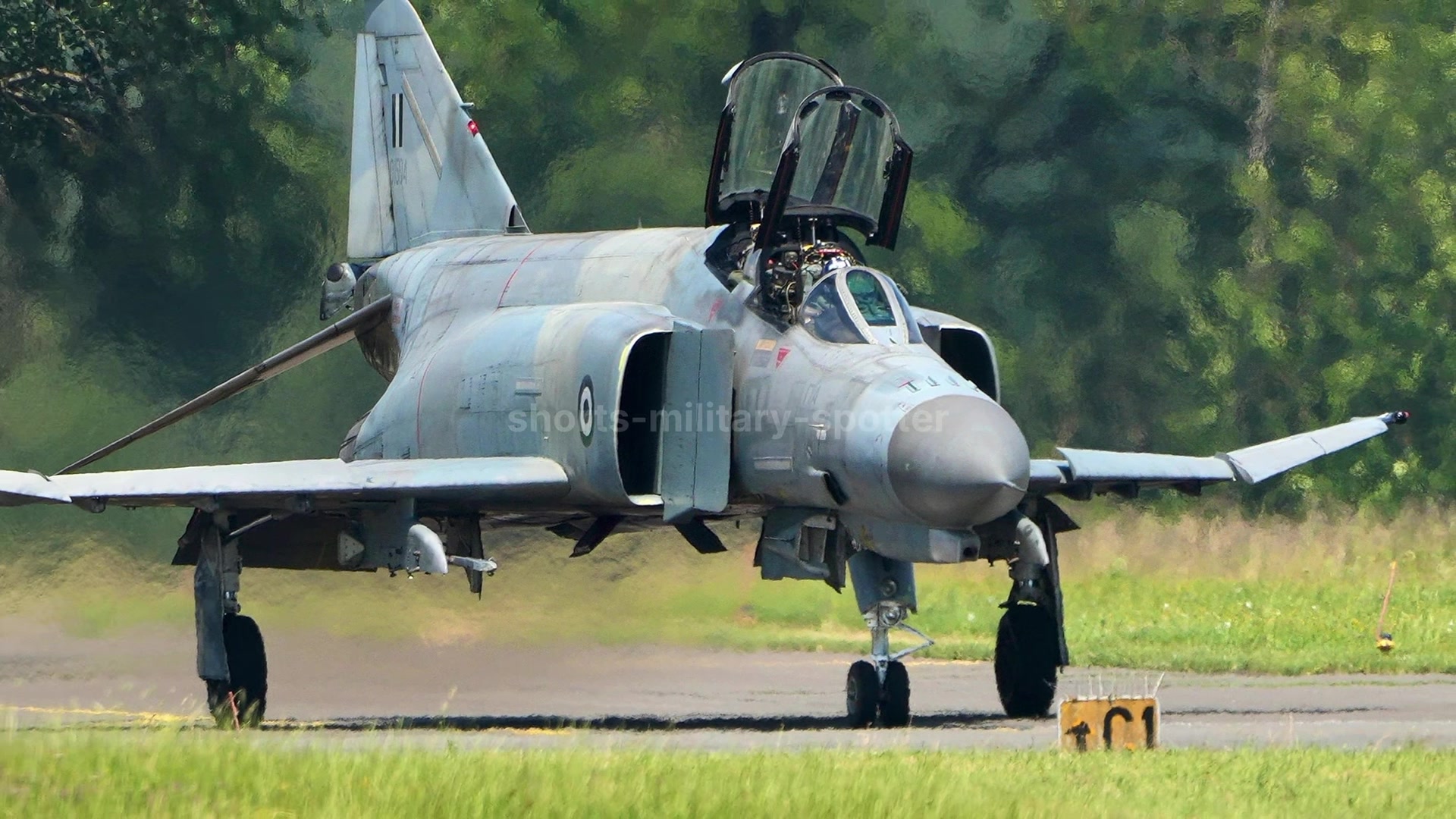 @shorts-military-spotter