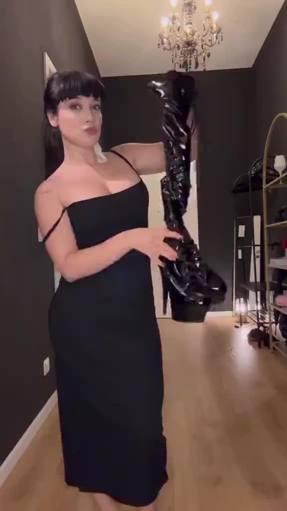 @Felinasdiary