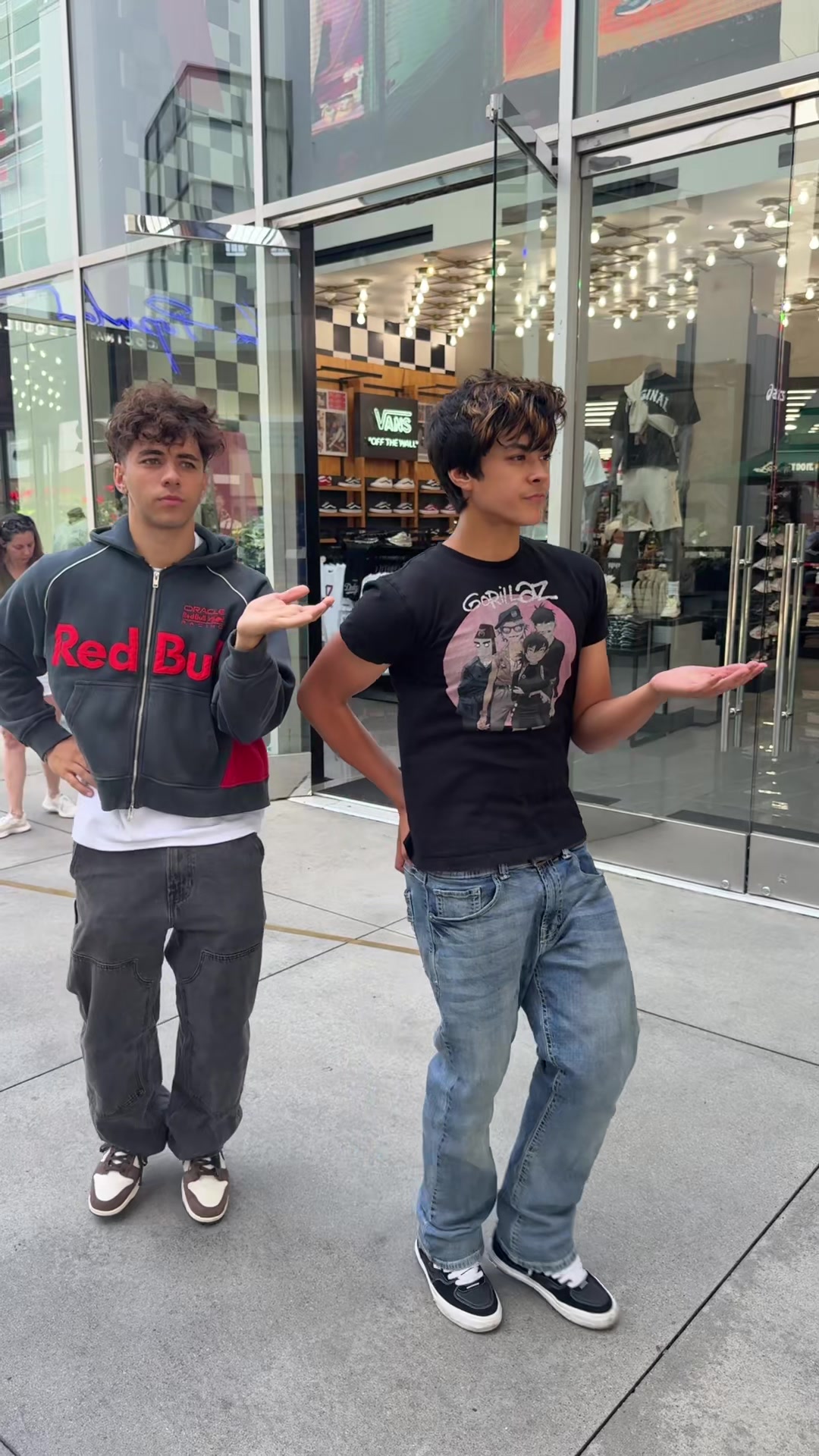 @️brodeez 