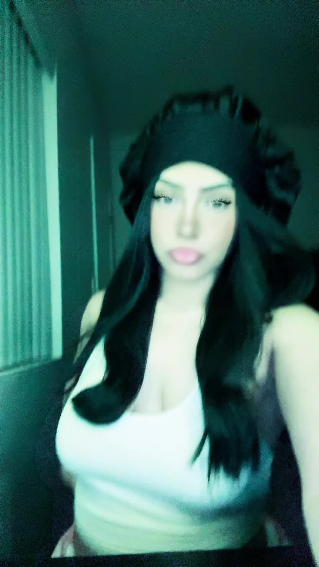 @kelllyy