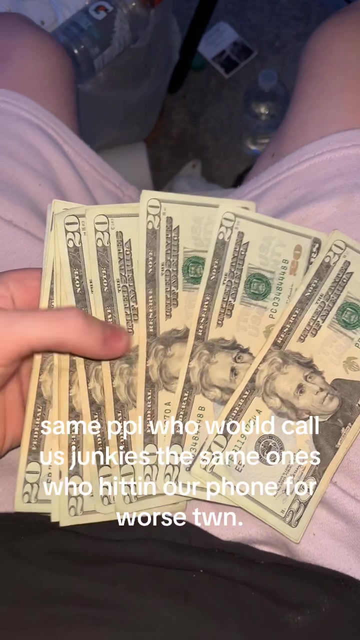 @⛧