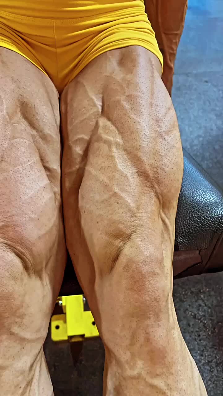 @musclegirl