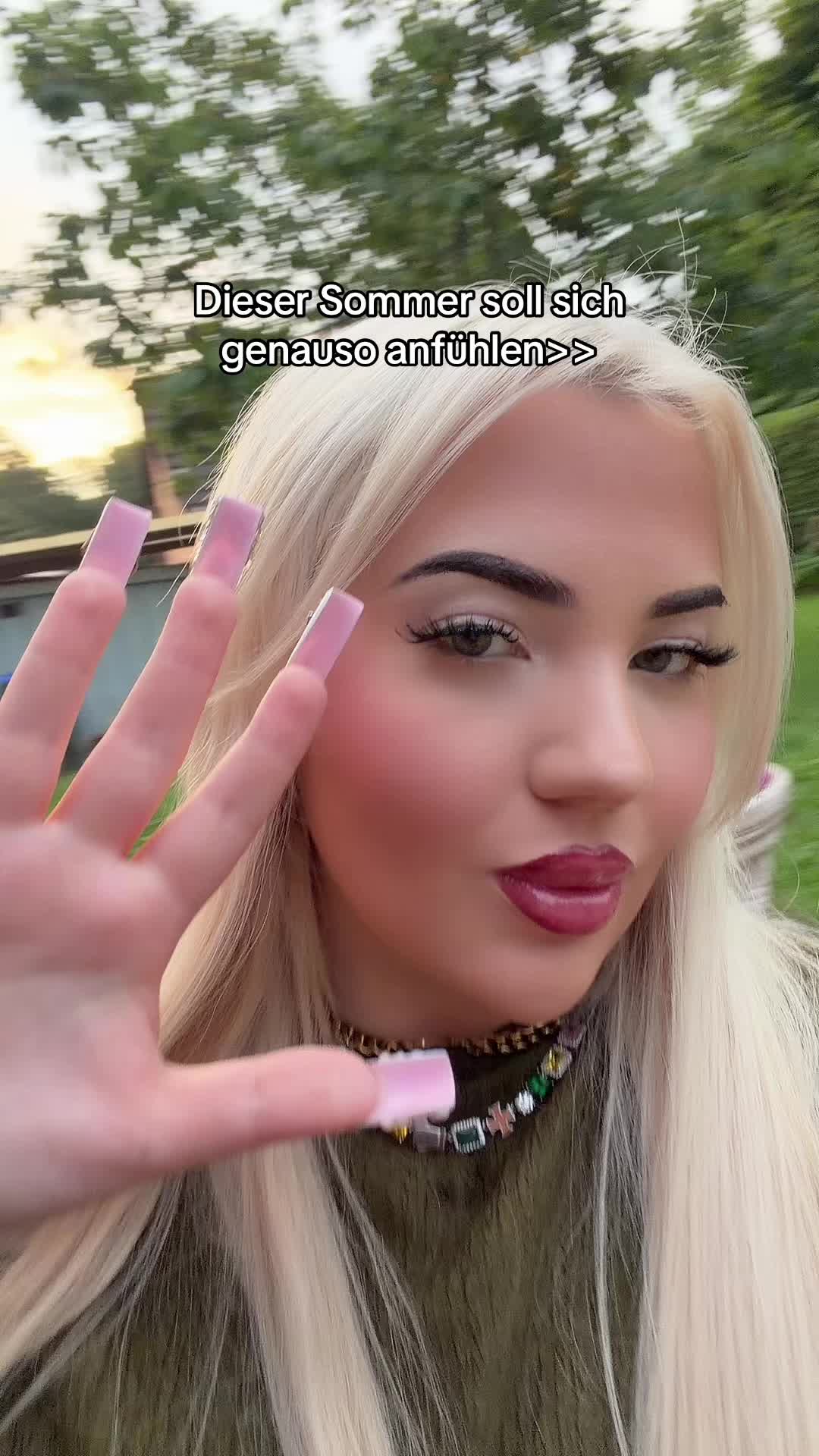@Adelinadalevska