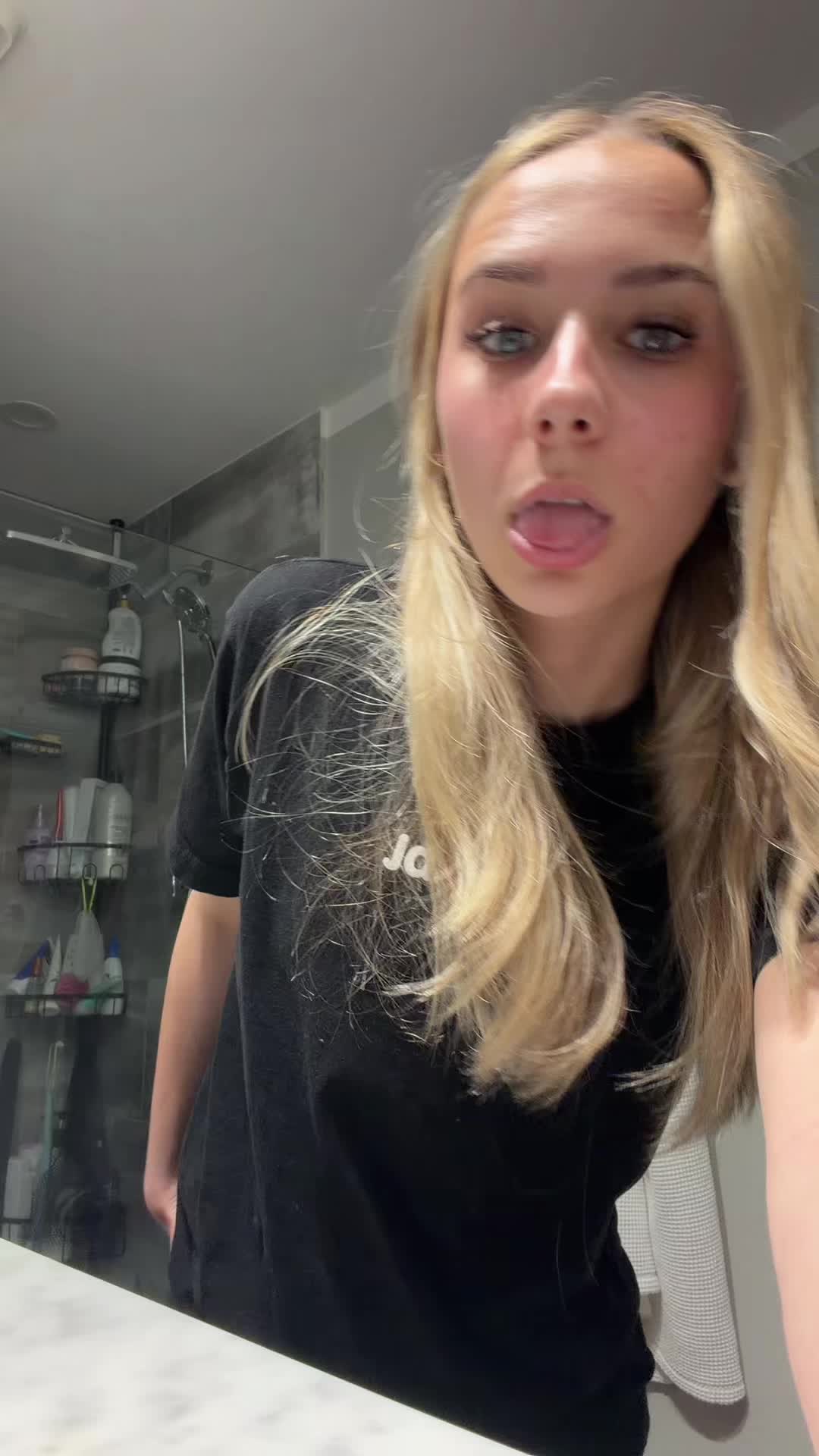 @michellemkayy
