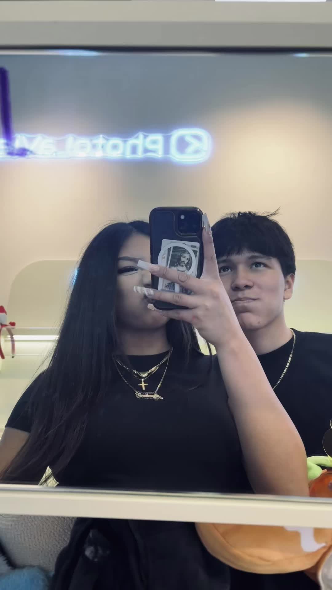 @️