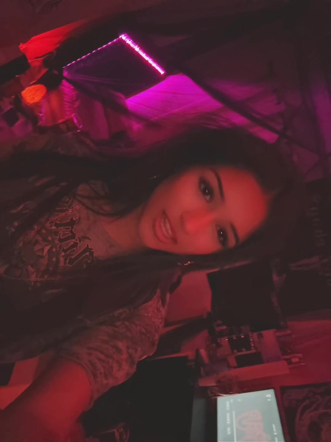 @𝖊𝖒𝖊𝖗𝖞