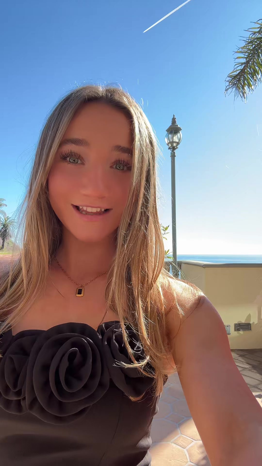 @Emmy🧚💐🦄✌️