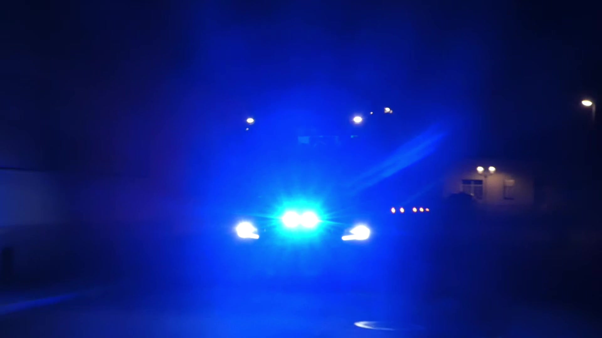 @112.Bluelightpicture