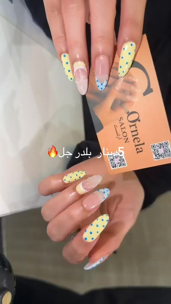 @Cornelasalon_