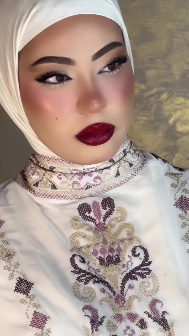 @Makeup artist ملك