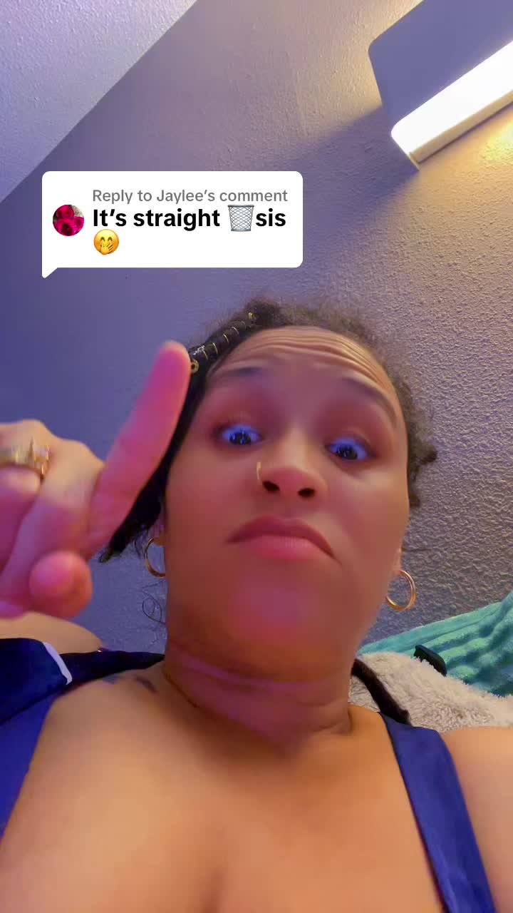 @officialmomtrovert