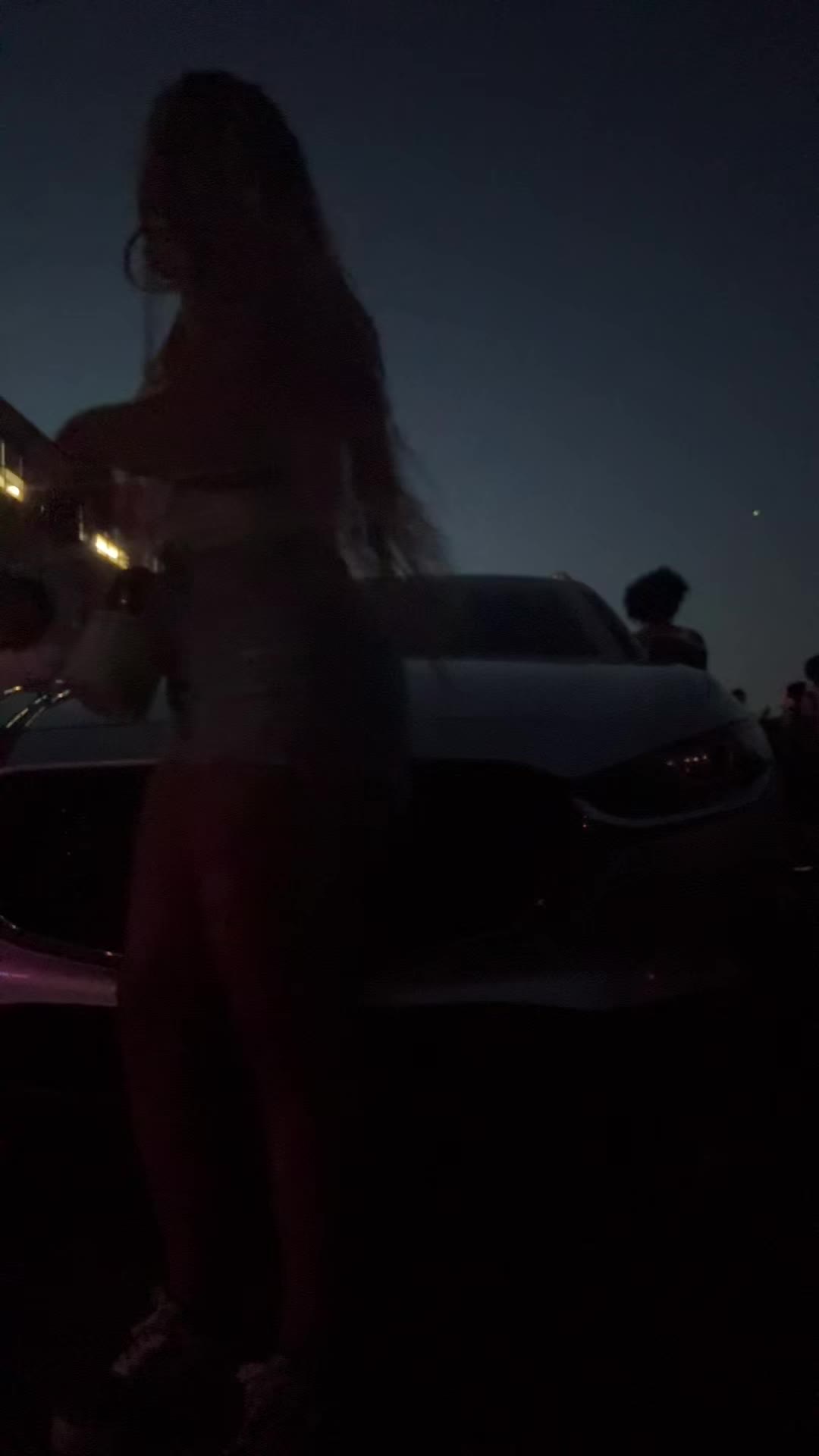 @shakethatass327