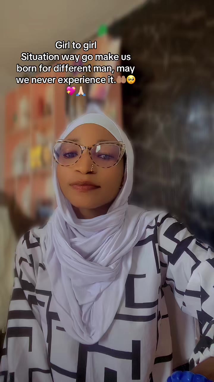 @Nana Aisha0011