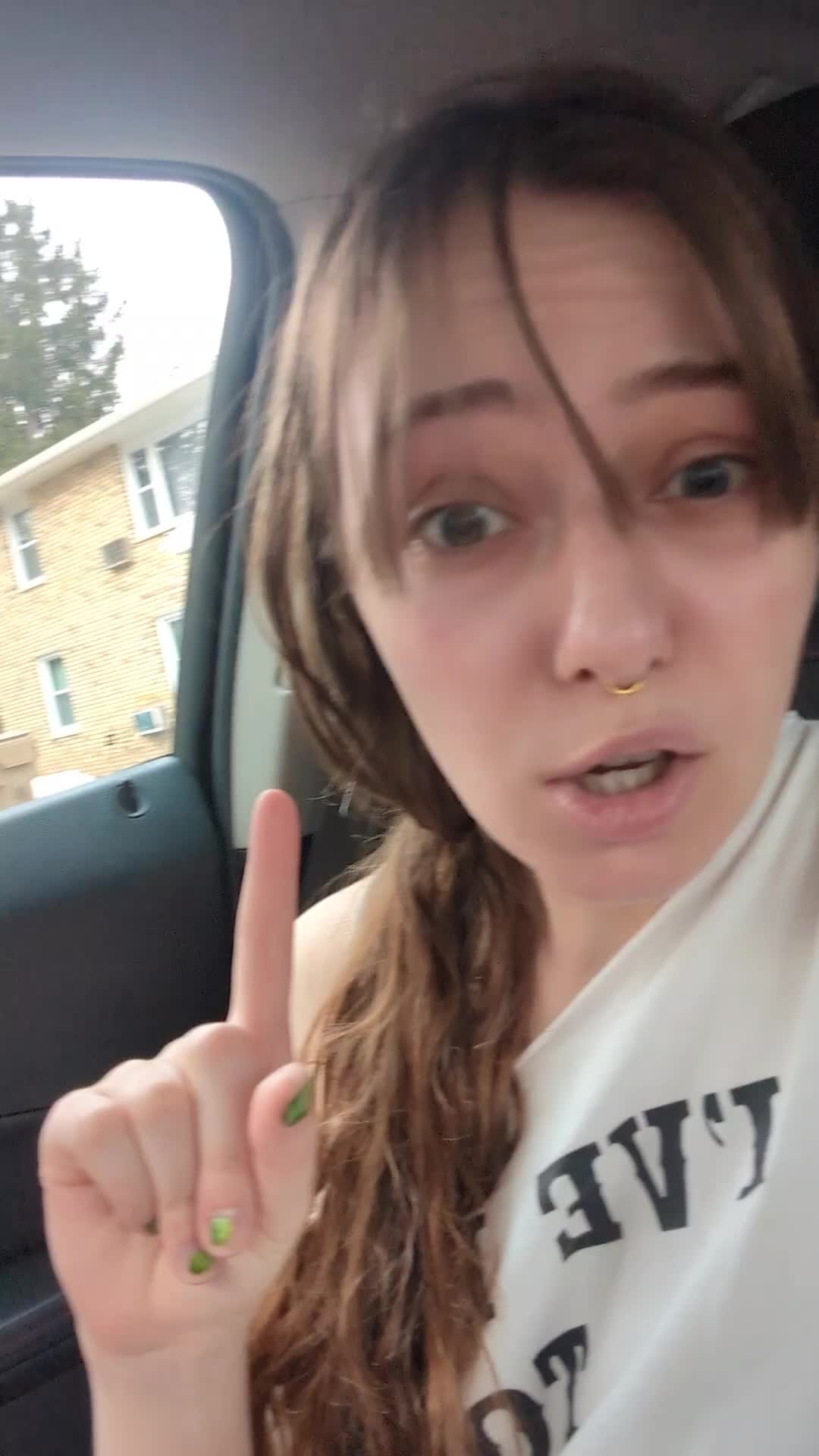 @holly