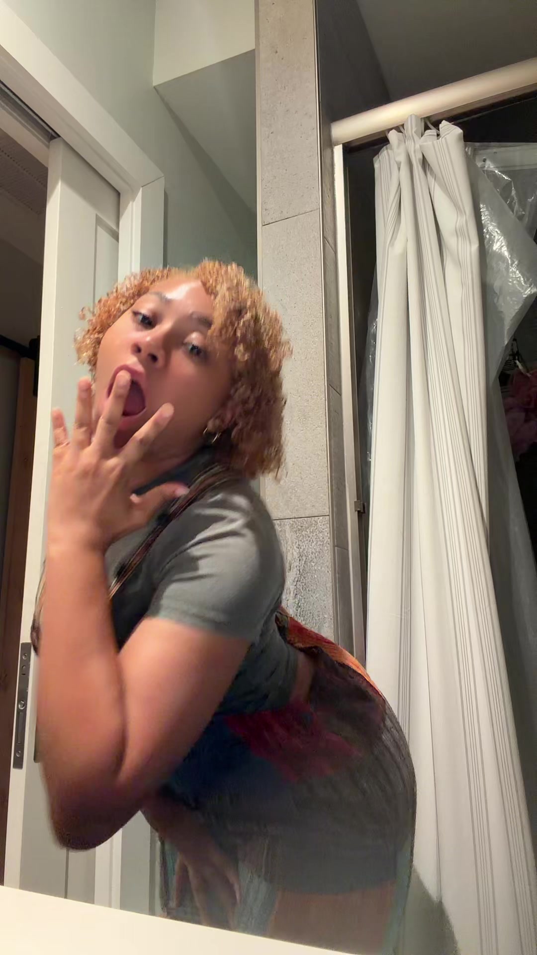 @Sekquiree