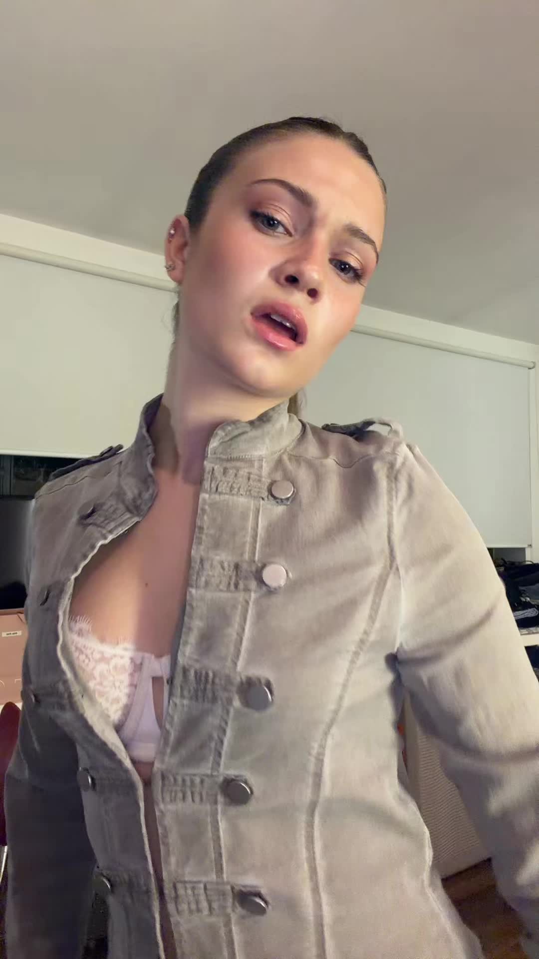 @emmasantamaria