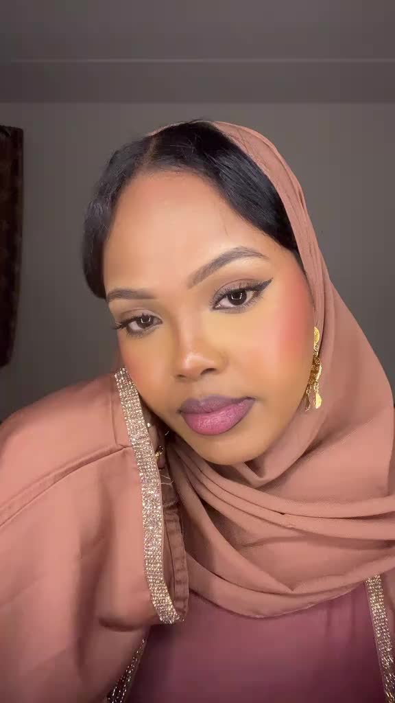 @Amiira🌸