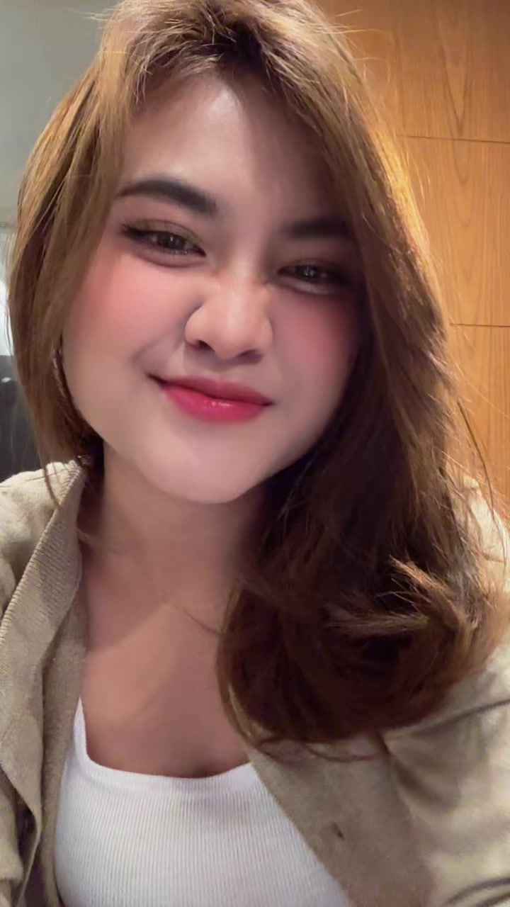 @anjeliasr