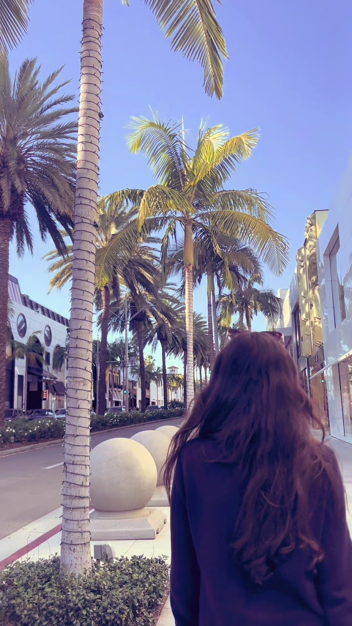 @Gabriela