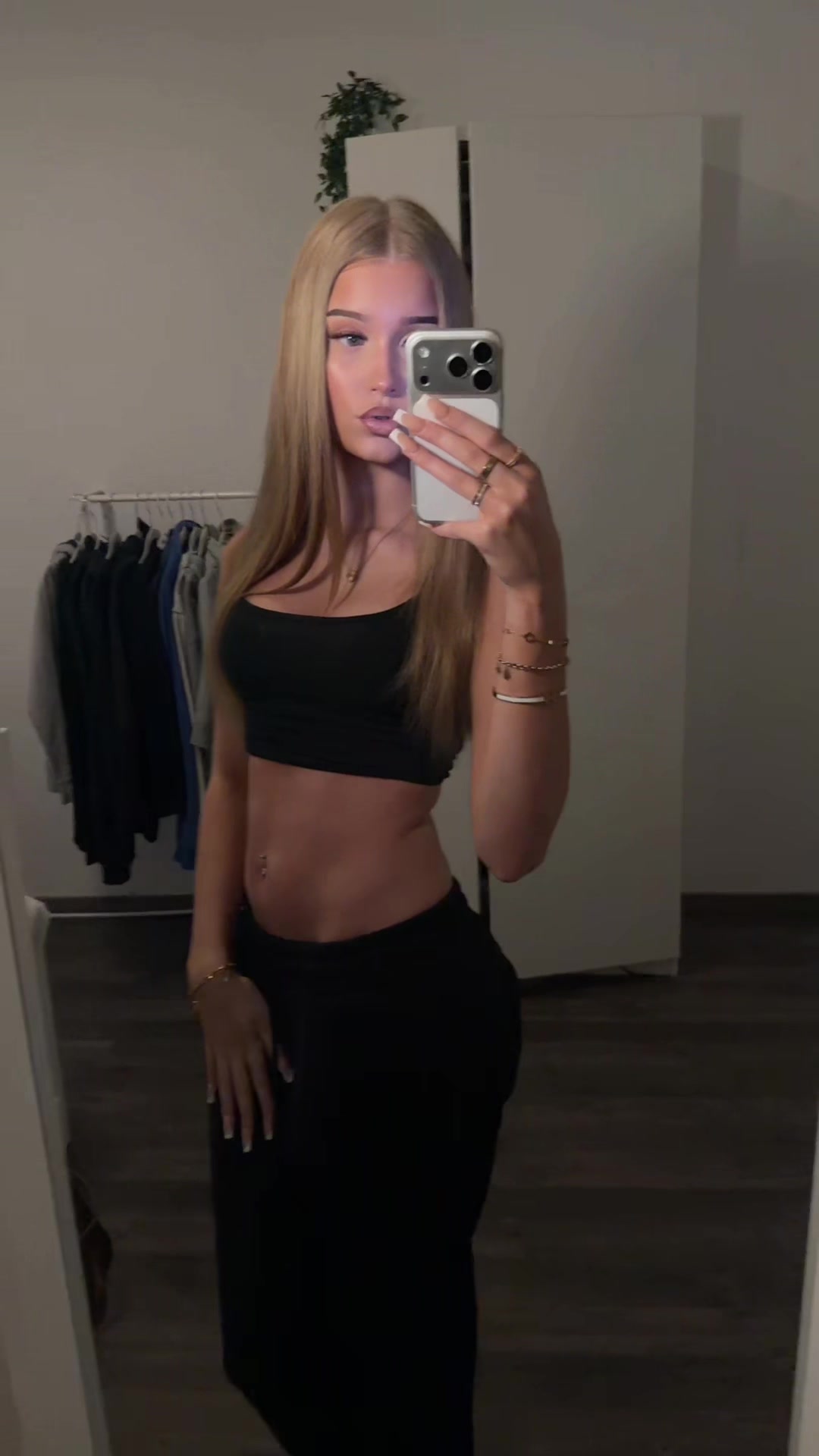 @Lis